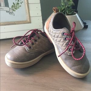 OshKosh “Dressy” sneakers